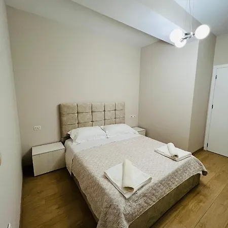 Lovely Apartment, Free Parking Tirana